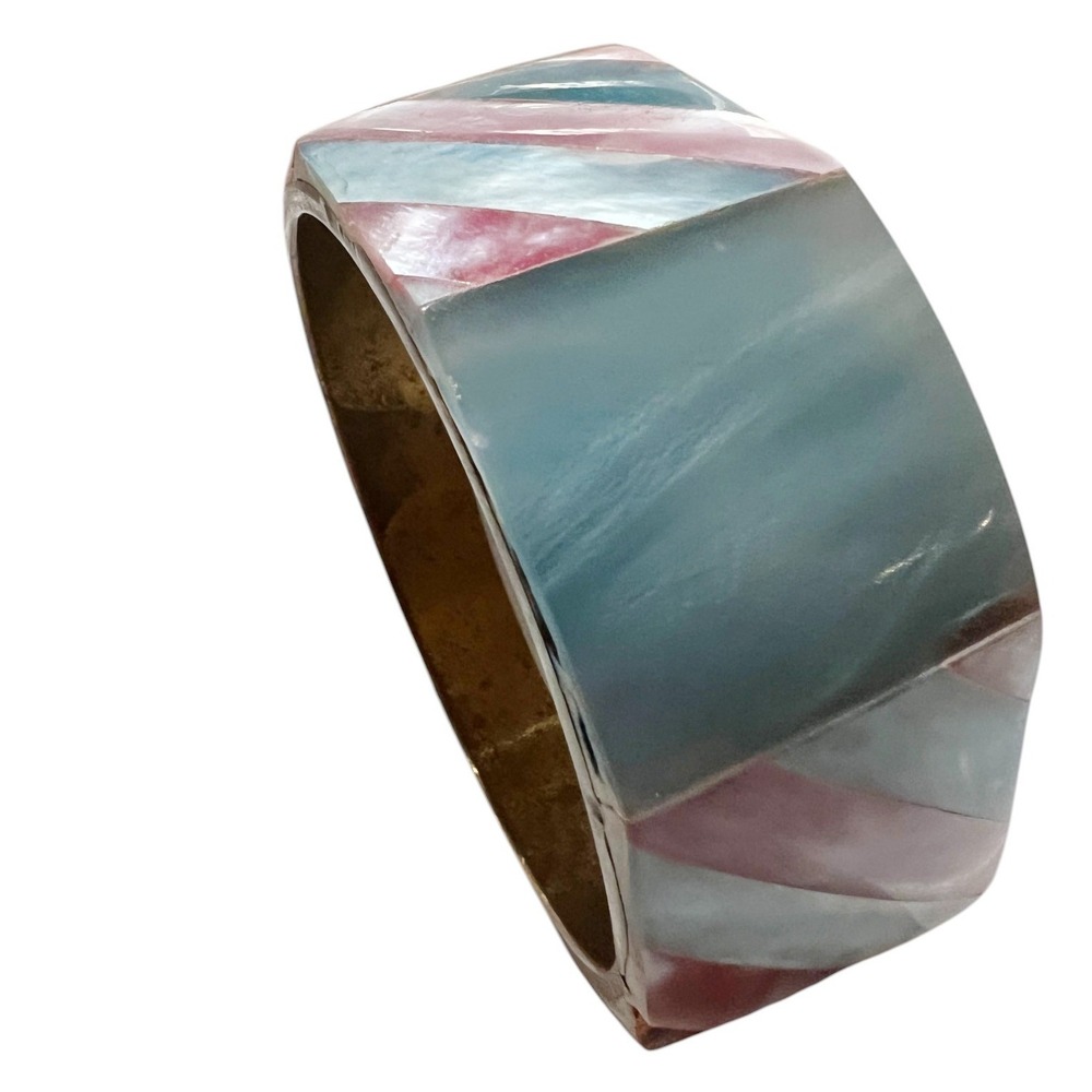 Vintage Mother of Pearl Shell Inlay Brass Bangle Pink Blue Wide 8.25" Bracelet